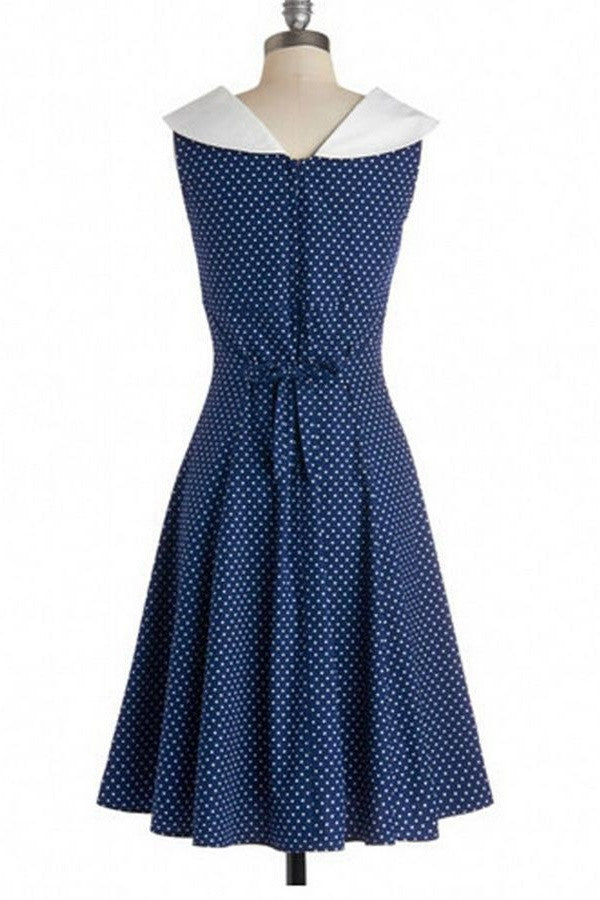 Cute Old Fashioned Dress